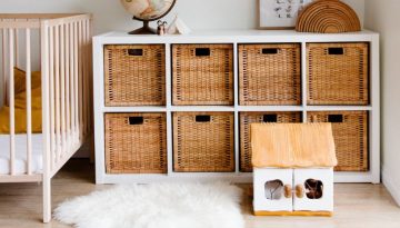 9 Τρόποι να Κάνετε μια Απλή Ραφιέρα το Κέντρο της Διακόσμησης