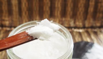 Θα εκπλαγείτε: 10 πρακτικοί τρόποι χρήσης του  λαδιού καρύδας που δεν γνωρίζατε